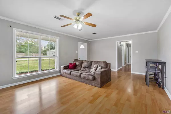 41074 WALLACE ACRES RD, Gonzales, LA 70737