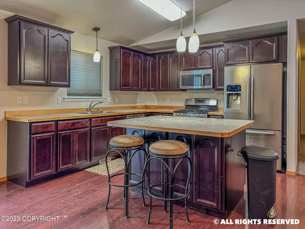 4840 N Lacy Ilene WAY, Wasilla, AK 99654