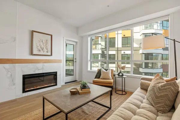 11639 227 ST #407, Maple Ridge, BC V2X 9B2