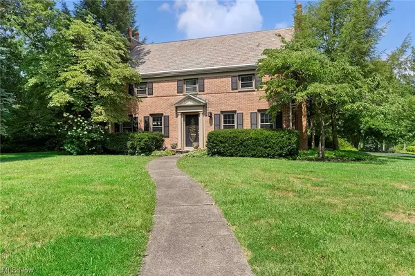 110 Brookpark, Canfield, OH 44406