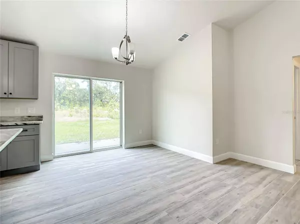 256 TOMS RD, Debary, FL 32713