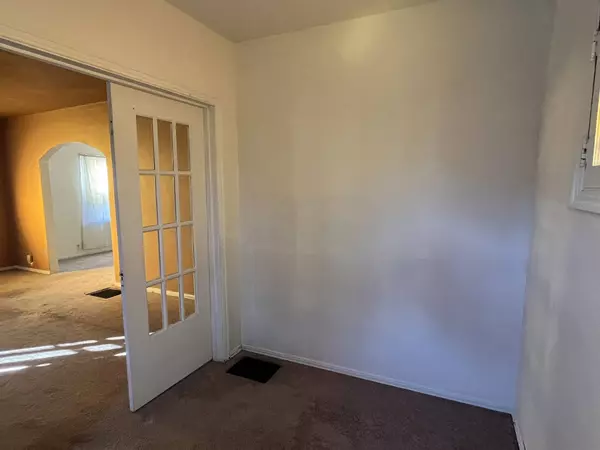 1006 Tabor ST, Indianapolis, IN 46203