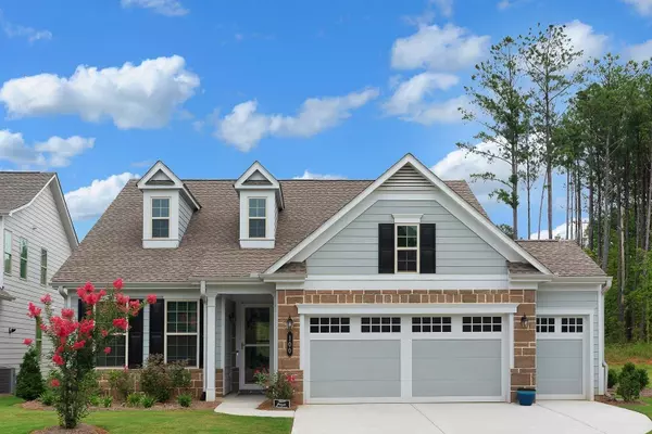 100 Red Maple DR, Peachtree City, GA 30269