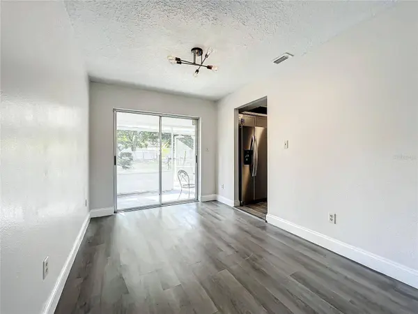 7802 BARBERRY DR, Orlando, FL 32835