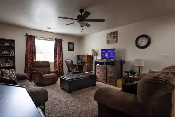 272 S Main ST, Ivins, UT 84738