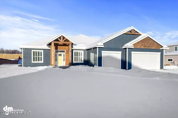 6949 E Gateway DR, Palmer, AK 99645