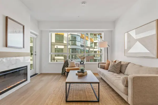 11639 227 ST #407, Maple Ridge, BC V2X 9B2