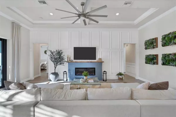 7789 GRANDE SHORES DR, Sarasota, FL 34240