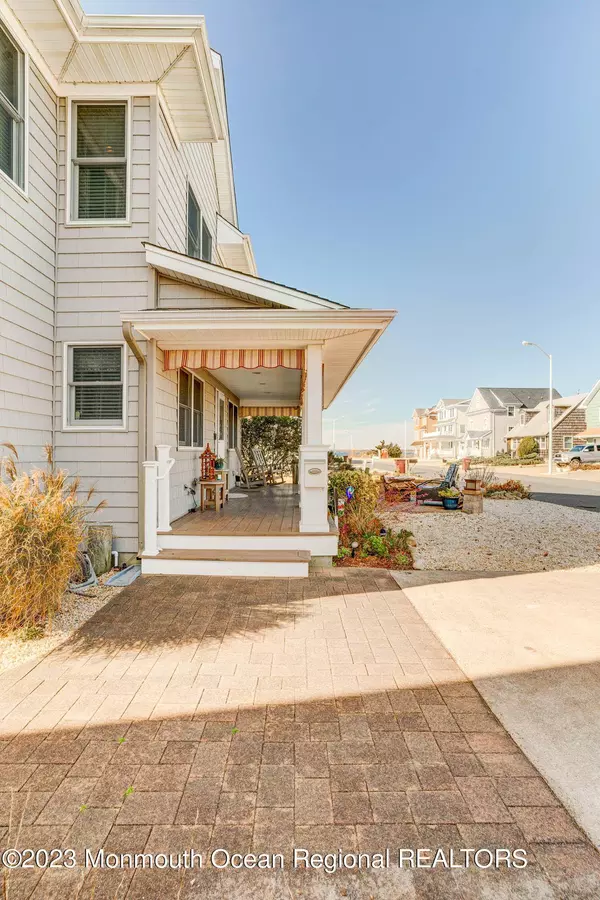 313 Roberts Avenue, Seaside Park, NJ 08752