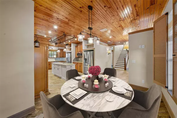 12189 74TH AVE, Seminole, FL 33772