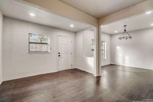 109 Teresa, San Antonio, TX 78214