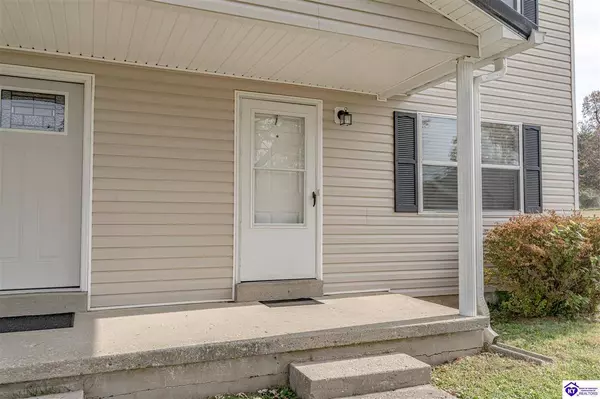 1386 Kingswood Way, Radcliff, KY 40160