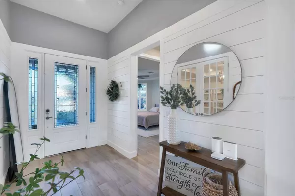 7789 GRANDE SHORES DR, Sarasota, FL 34240