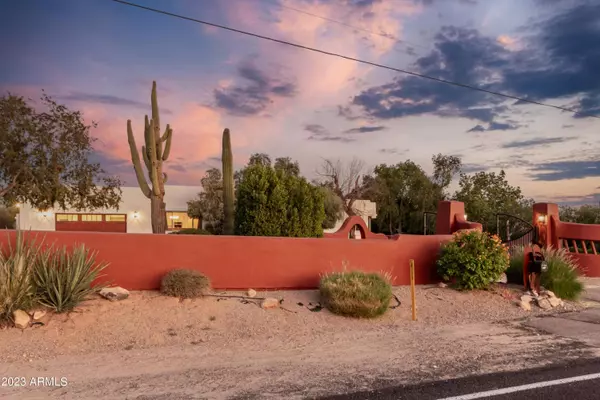 5275 N MERIDIAN Road, Apache Junction, AZ 85120