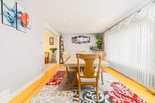 7750 Melvina Avenue, Burbank, IL 60459