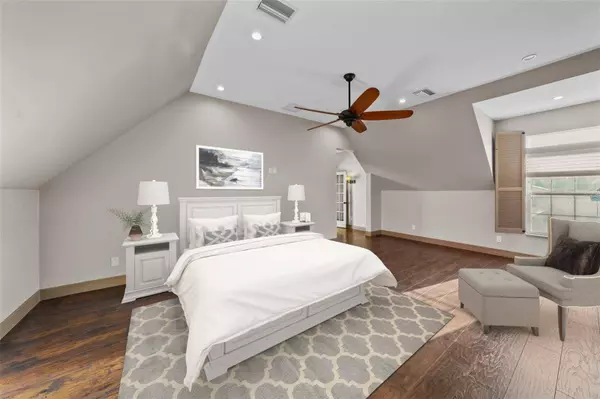 12189 74TH AVE, Seminole, FL 33772