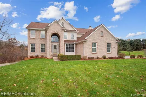 7301 COGGERS MEADOW Drive, Brighton, MI 48116