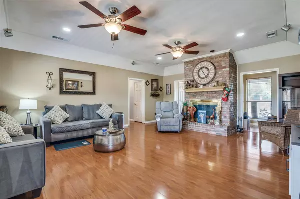 5114 Locust Grove Road, Garland, TX 75043