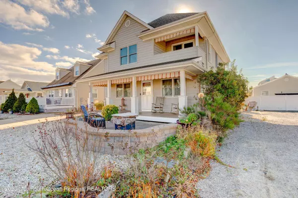 313 Roberts Avenue, Seaside Park, NJ 08752