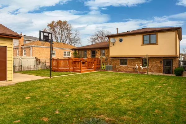 7750 Melvina Avenue, Burbank, IL 60459