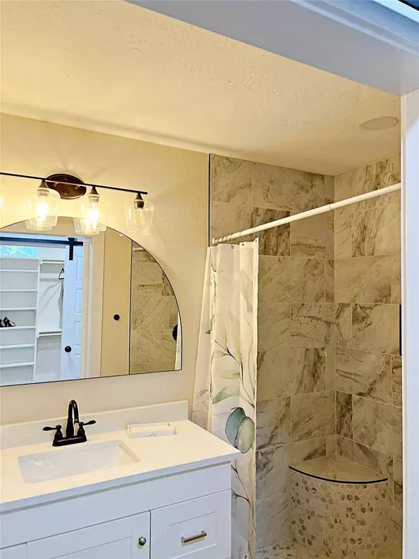 224 Avenue D, Point, TX 75472