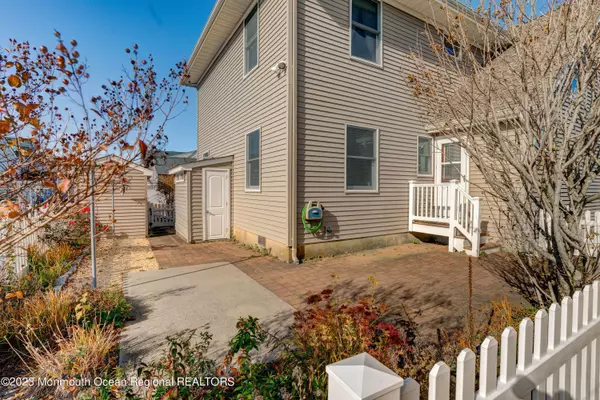 313 Roberts Avenue, Seaside Park, NJ 08752