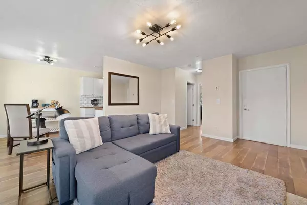 3217 Midway #604, San Diego, CA 92110