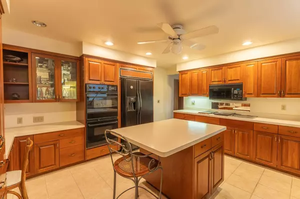 707 Hall AVE, Birchwood, MN 55110