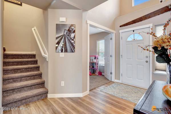 5930 Big Bend LOOP, Anchorage, AK 99502