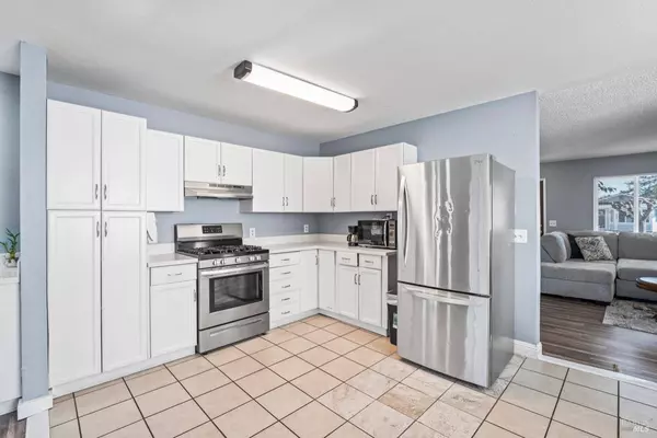 1208 Ricky CT, Suisun City, CA 94585