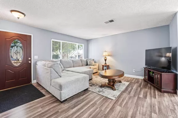 1208 Ricky CT, Suisun City, CA 94585