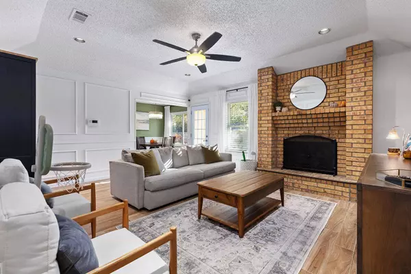 721 Daniels Drive, Crowley, TX 76036