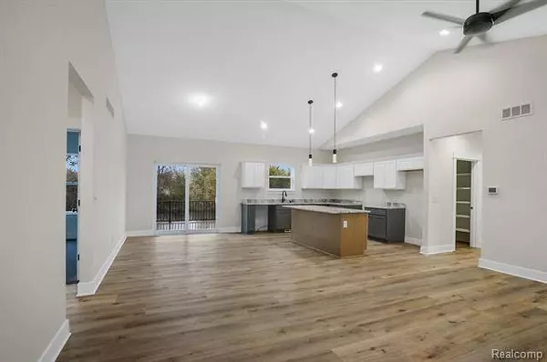 8287 Stagghorn Drive, Swartz Creek, MI 48473