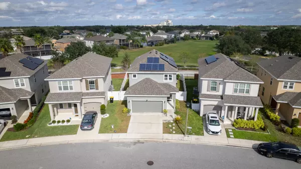Home for sale close to the Theme Parks in Orlando, Florida