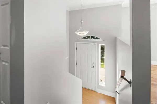 2139 Maple Ave N, Sooke, BC V9Z 0M8