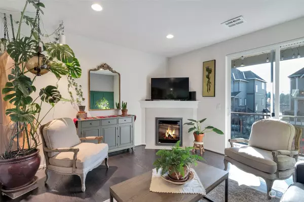 2017 113th PL SE, Everett, WA 98208