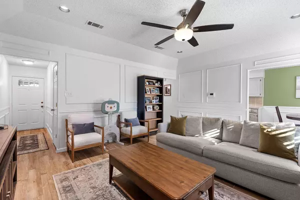 721 Daniels Drive, Crowley, TX 76036