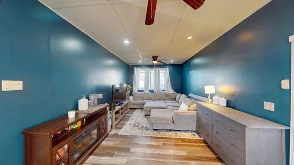 10671 Verdin ST NW, Coon Rapids, MN 55433