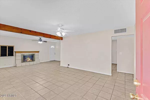 7415 E GARFIELD Street, Scottsdale, AZ 85257