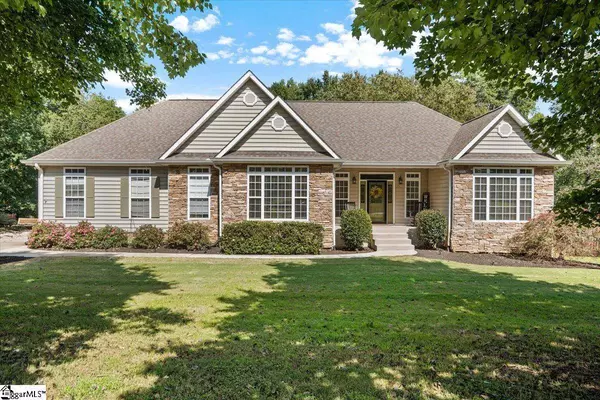 15 King Eider Way, Taylors, SC 29687