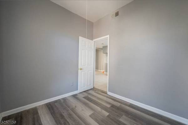 12 Rose St, Paterson City, NJ 07501