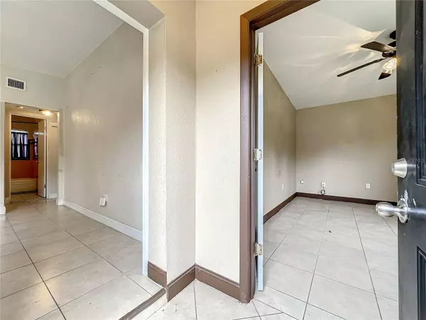 4352 AETNA DR, Orlando, FL 32808