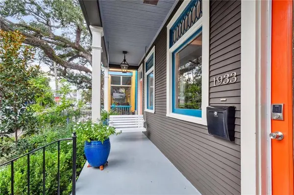 1933 CAMBRONNE ST, New Orleans, LA 70118