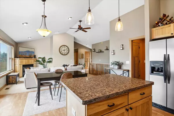 3137 Derby ST, River Falls, WI 54022