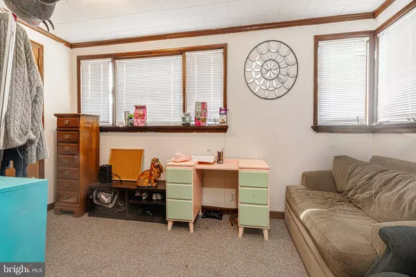 50 MARYLAND AVE, Pennsville, NJ 08070