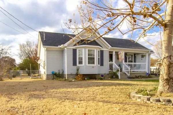 247 Fergus Rd, La Vergne, TN 37086