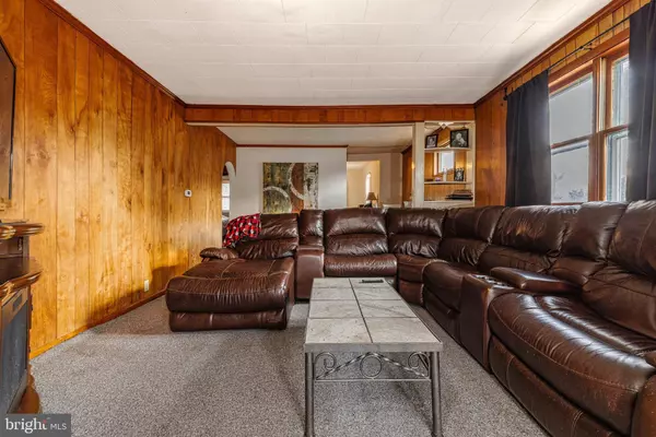 50 MARYLAND AVE, Pennsville, NJ 08070