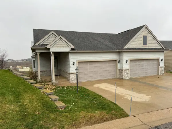 2535 Superior LN NW, Rochester, MN 55901