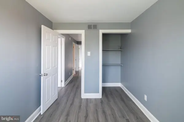 3031 S 70TH ST, Philadelphia, PA 19142