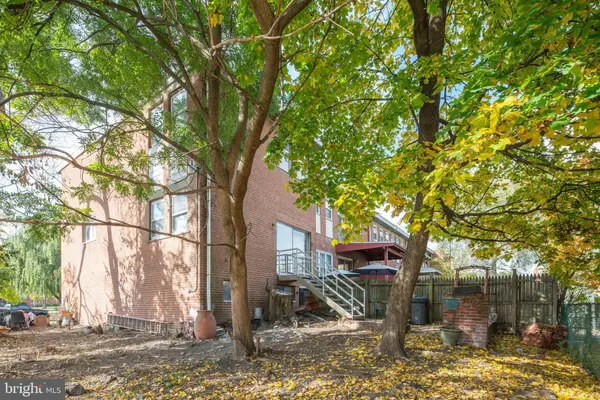 3031 S 70TH ST, Philadelphia, PA 19142